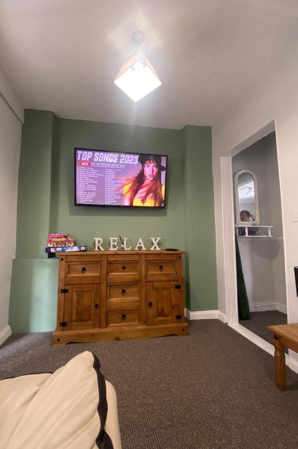 Mairead - Cosy Property In Gaeltacht Quarter Belfast Eksteriør bilde