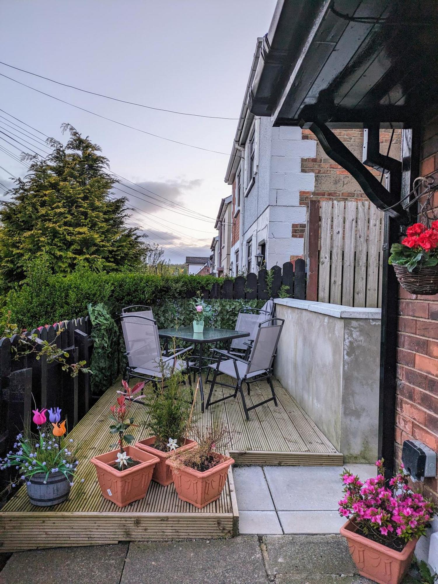 Mairead - Cosy Property In Gaeltacht Quarter Belfast Eksteriør bilde